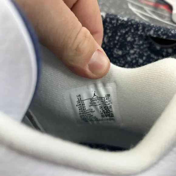 Nike Shoes Air Jordan 4 Retro Midnight Navy 2024